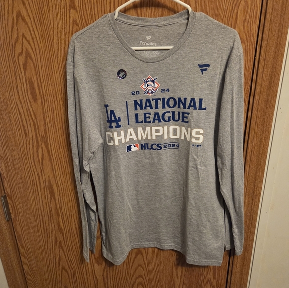 Fanatics Other - Fanatics Los Angeles Dodgers Long Sleeve Shirt Sz Medium Men's NWOT MLB